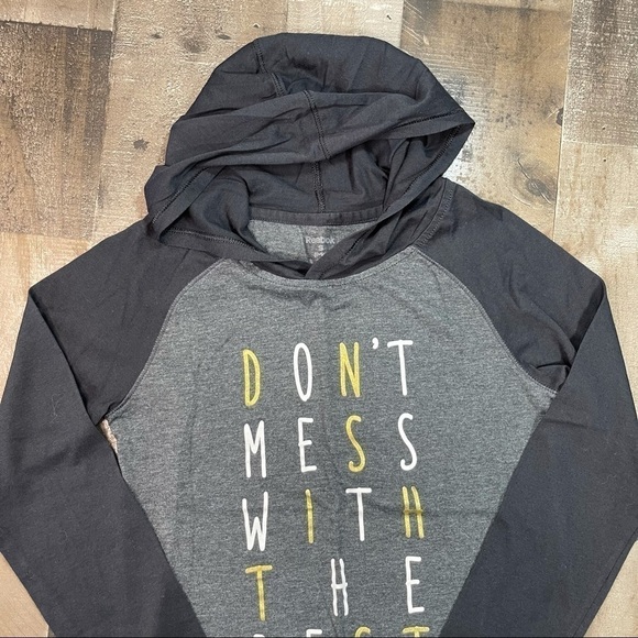 Reebok Long Sleeve Tee Small 8-10 - Picture 2 of 7